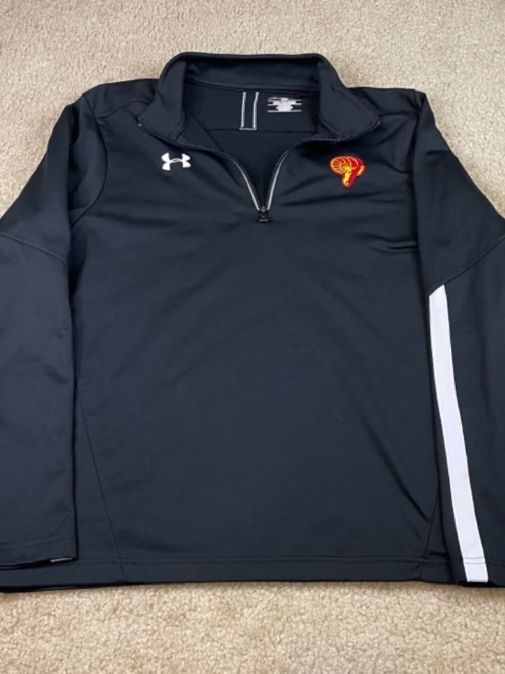 Under Armour Men’s Black Quarter Zip Pullover Size M